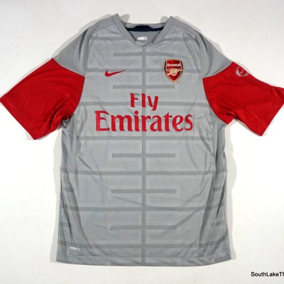 Nike Dri-Fit Arsenal Soccer Fly Emirates Jersey Men's Size Medium Grey Red Kit - Picture 1 of 10
